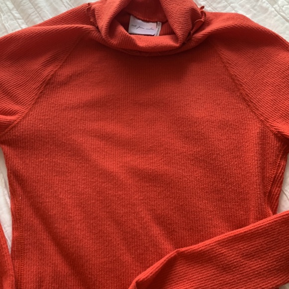 UO out from under turtleneck k long sleeve tee - Picture 3 of 3